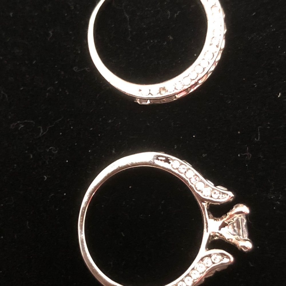 Rings - Picture 5 of 5